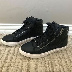 Steve Madden Eiris Sneaker Black Leather Size 10